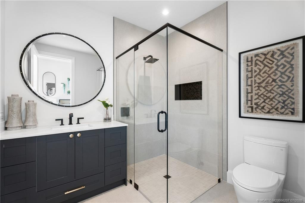 En Suite Bath