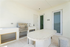 1st level summer kitchen and patio