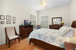 Front Bedroom Suite