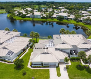 5639 SE Foxcross Place, Stuart, FL 34997
