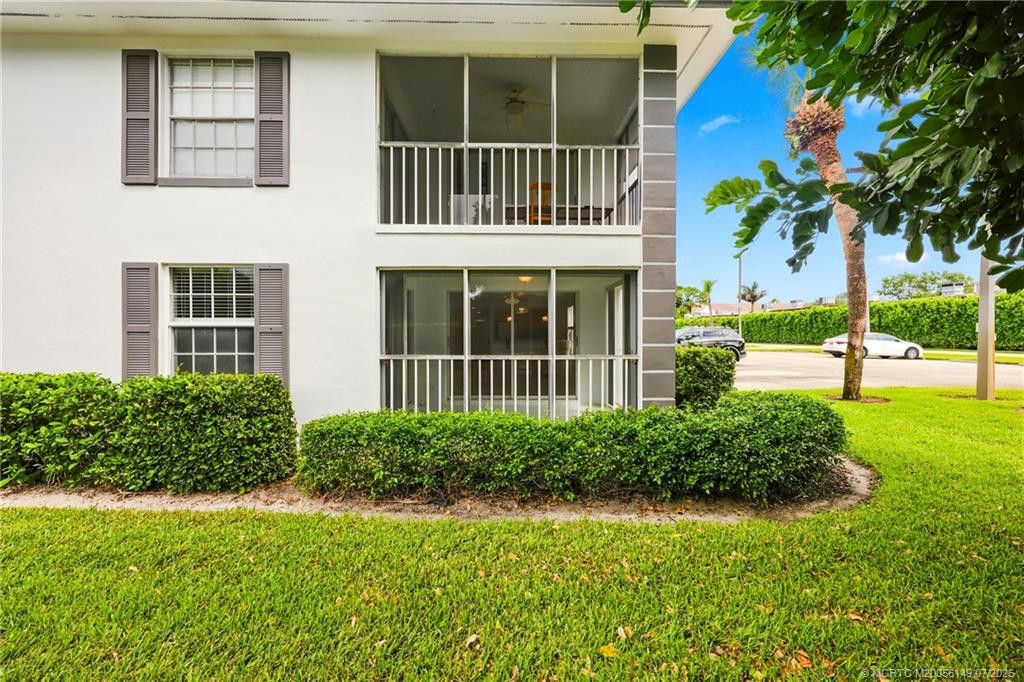 2 bedroom Condominium at 801 SE Central Parkway #801-1, Towne Park North Condo, Stuart — photo 5