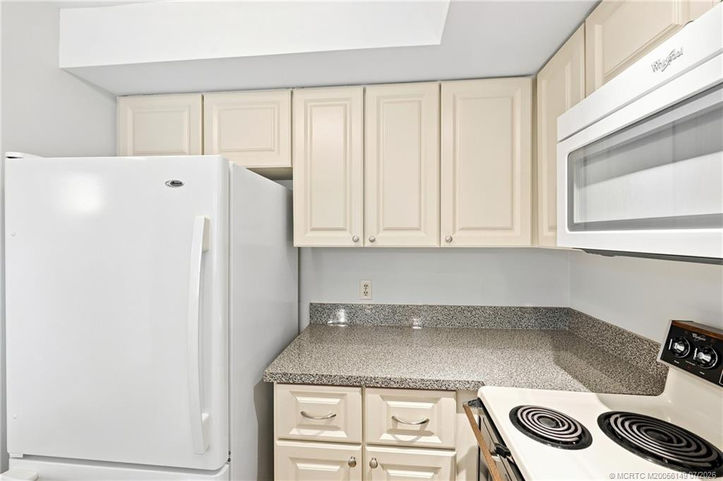 801 SE Central Parkway #801-1, Stuart FL - photo 23 of 41