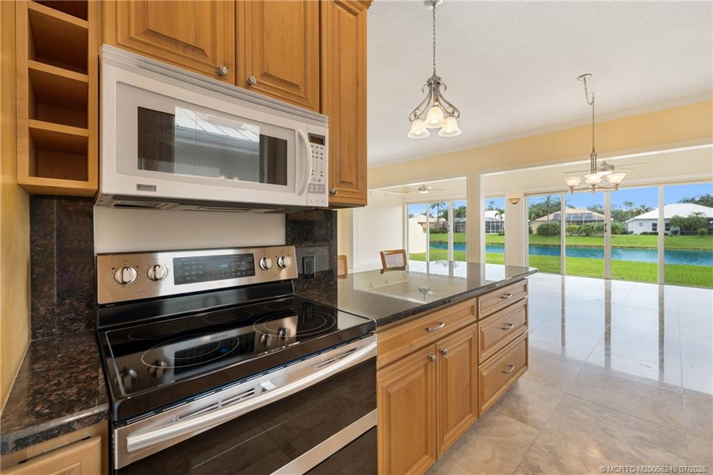 2018 SW Mayflower Drive, Palm City FL - photo 10 of 42