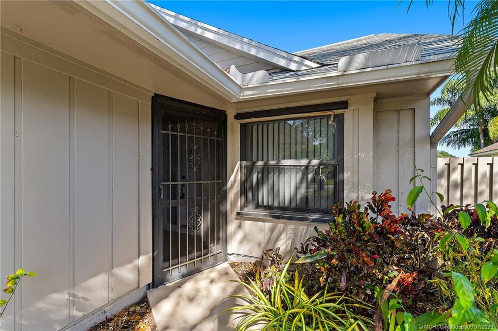 2 bedroom Single Family Residence at 12921 SE Crooked Stick Lane, Eaglewood & Rep 02 Port, Hobe Sound — photo 4