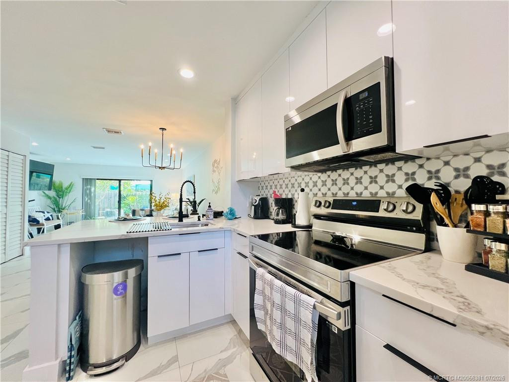 Photo 8 at 4225 N Highway A1A 20, Fort Pierce
