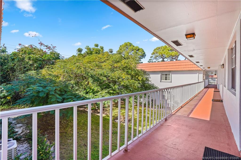 1 bedroom Condominium at 2600 SE Ocean Boulevard #Dd-12, Vista Pines Condo, Stuart — photo 4
