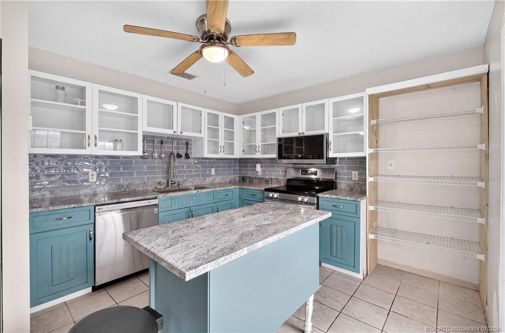 Photo 5 at 1625 22nd Avenue, Vero Beach