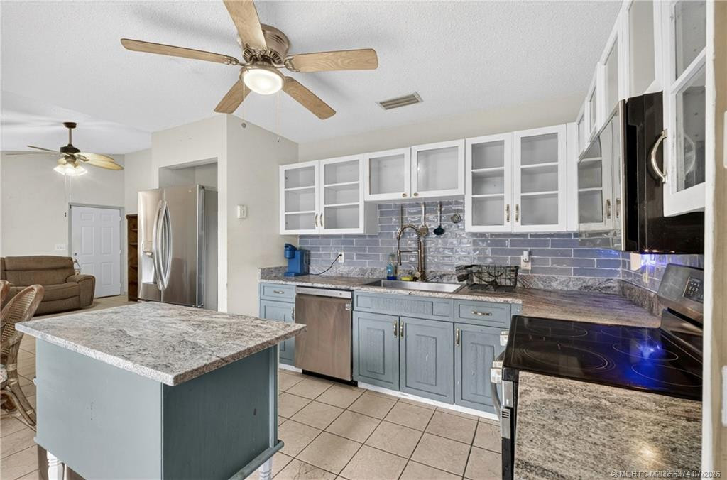 Photo 7 at 1625 22nd Avenue, Vero Beach