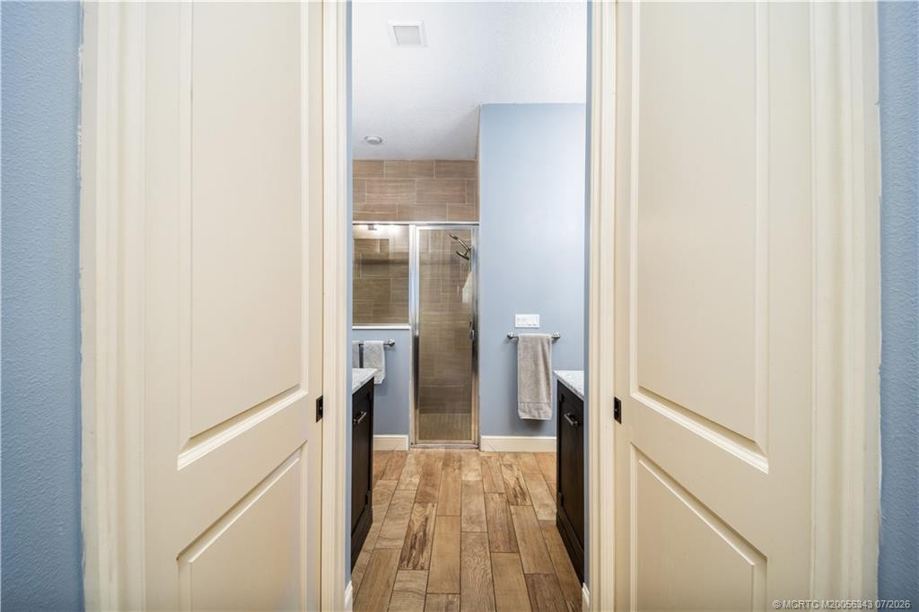 Hall to primary Bathroom