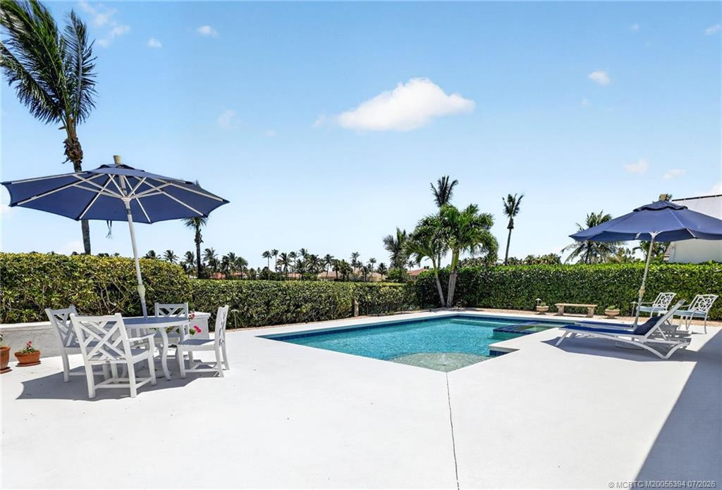 Plenty of space for lounging poolside