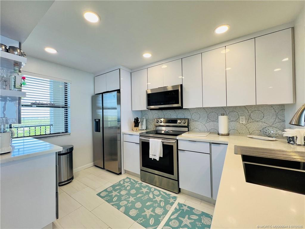 Photo 5 at 4200 N Highway A1A 1111, Fort Pierce
