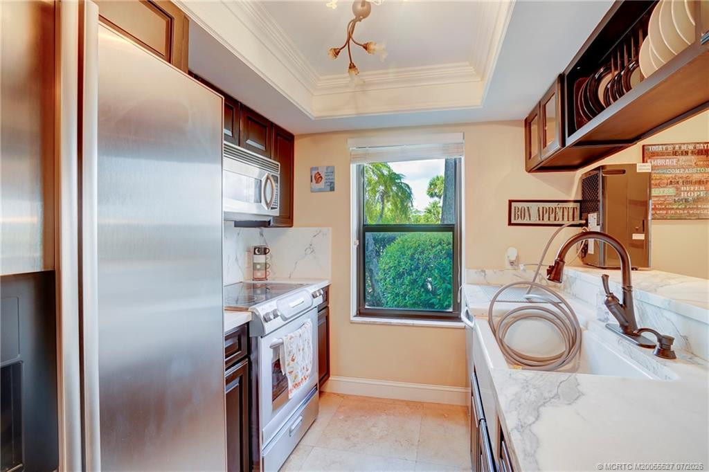 Photo 6 at 40 NE Plantation Road 110, Stuart