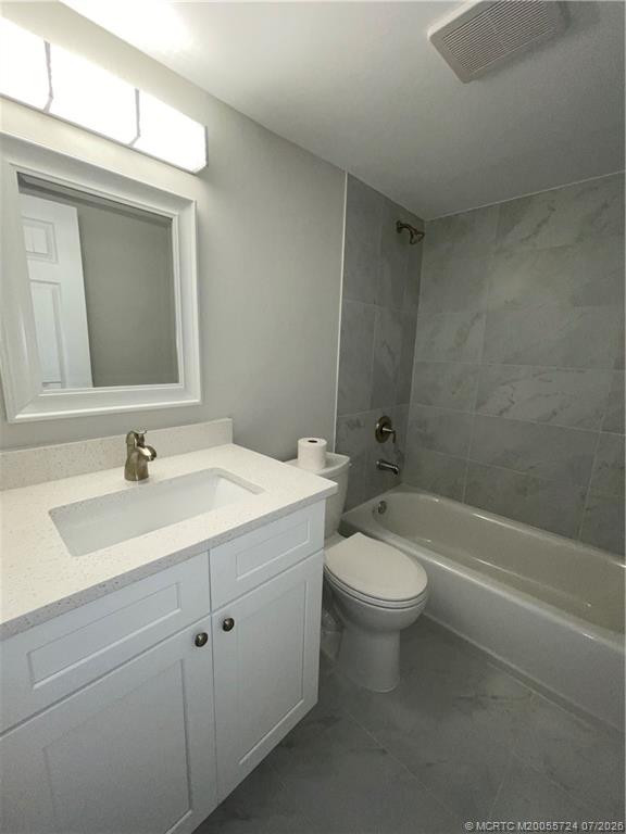 Photo 8 at 661 Hernando Street 4, Fort Pierce