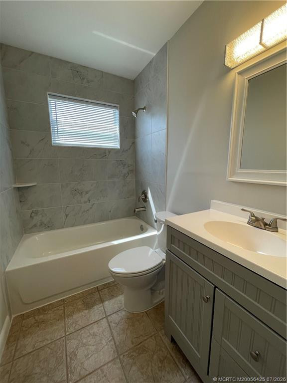 Photo 8 at 661 Hernando Street 10, Fort Pierce
