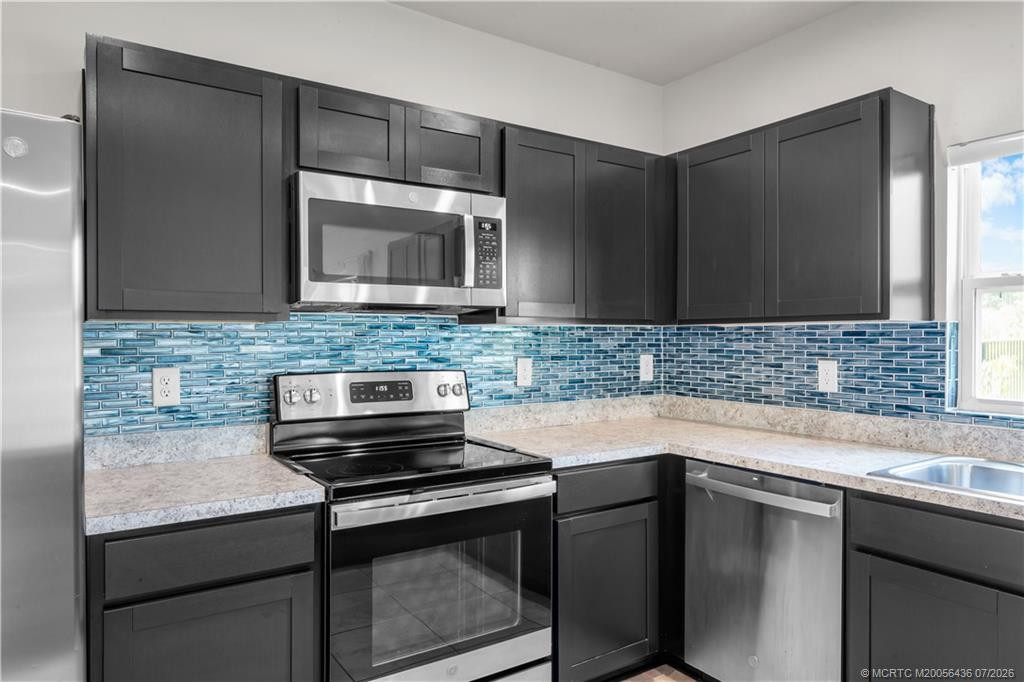 Photo 3 at 359 Clementine Road, Fort Pierce