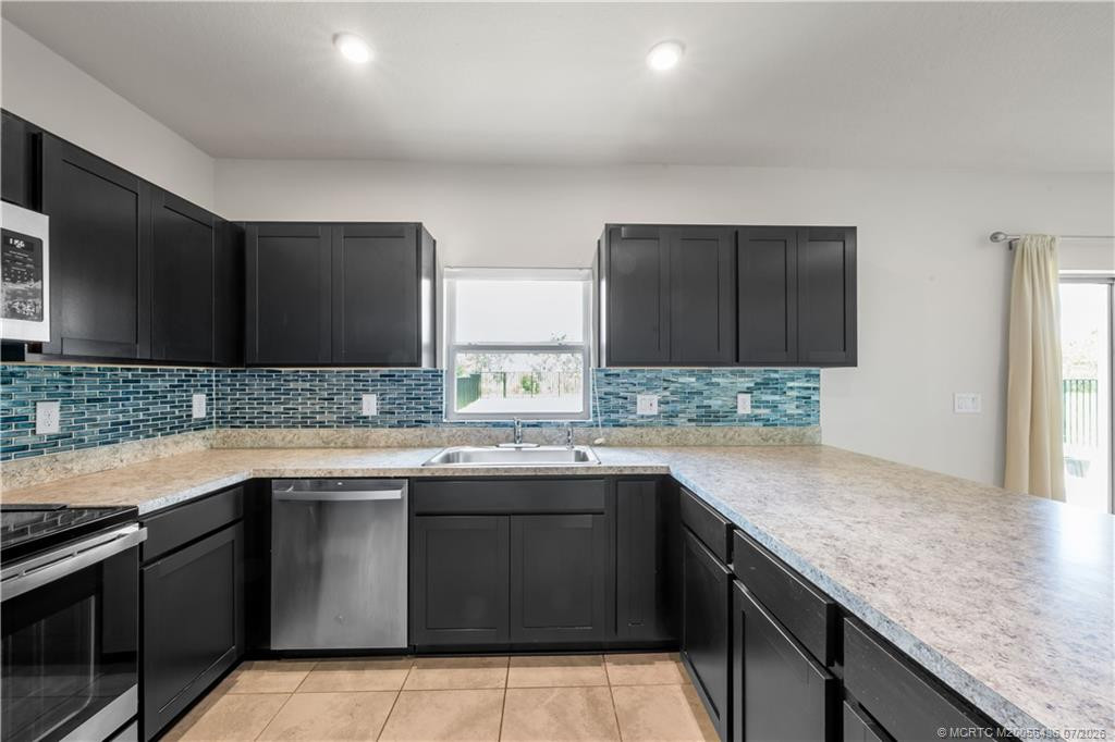 Photo 5 at 359 Clementine Road, Fort Pierce