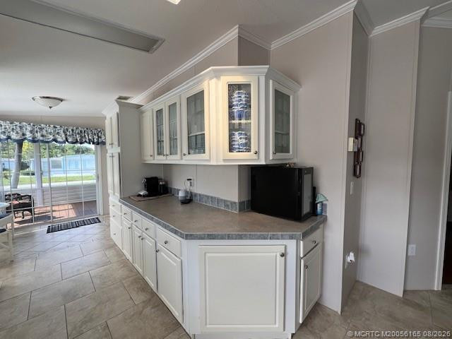 6120 Holly Lane, Lantana FL - photo 7 of 71