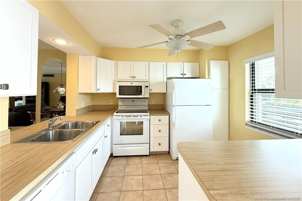 1950 SW Palm City Road 2205, Stuart – Condominium for rent