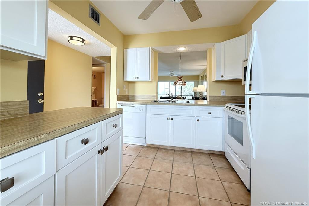 Photo 4 at 1950 SW Palm City Road 2205, Stuart