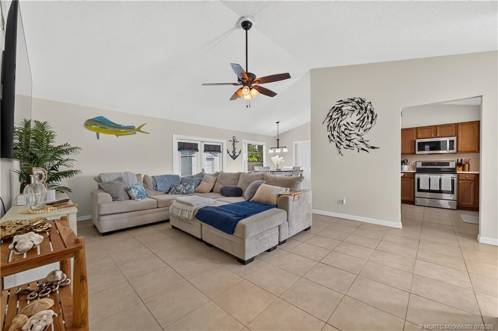 Photo 4 at 5909 Cassia Drive, Fort Pierce