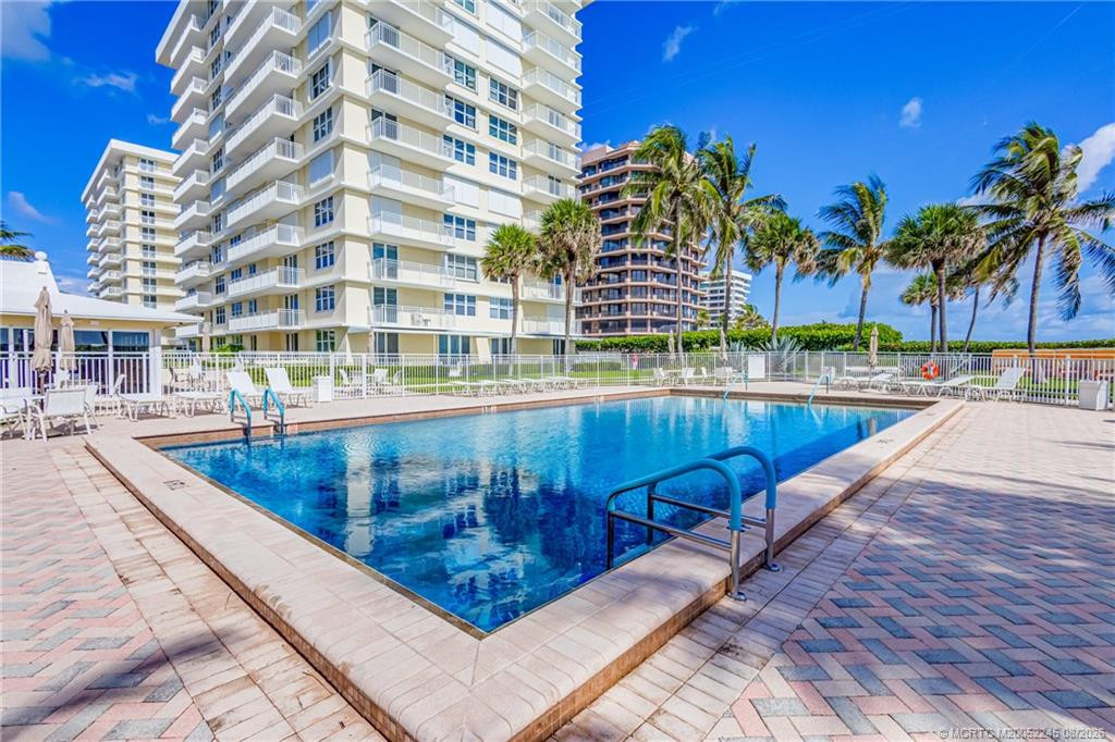 500 Ocean Drive W11, North Palm Beach – Condominium for rent