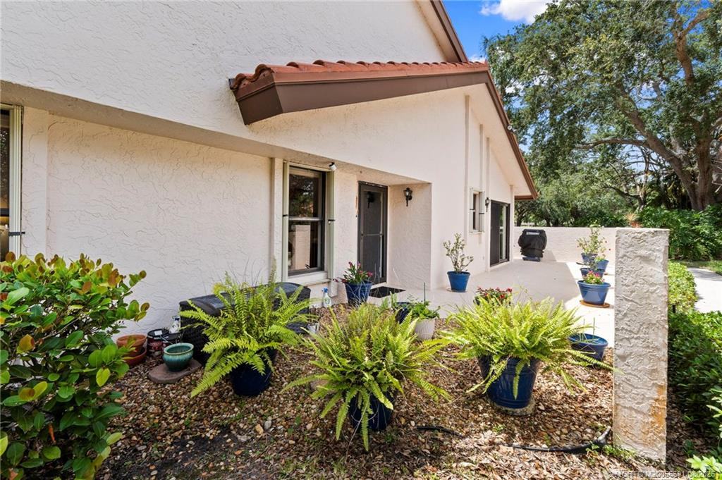 6030 SE Martinique Drive #101, Stuart FL - photo 7 of 43