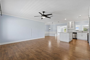 Living & Kitchen