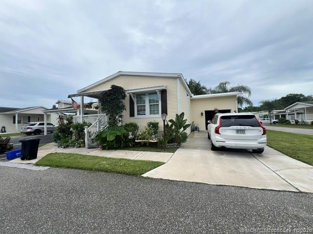 2 bedroom Manufactured Home at 2555 Pga Boulevard #425, The Meadows, Palm Beach Gardens — photo 1