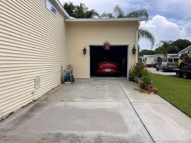 2 bedroom Manufactured Home at 2555 Pga Boulevard #425, The Meadows, Palm Beach Gardens — photo 3