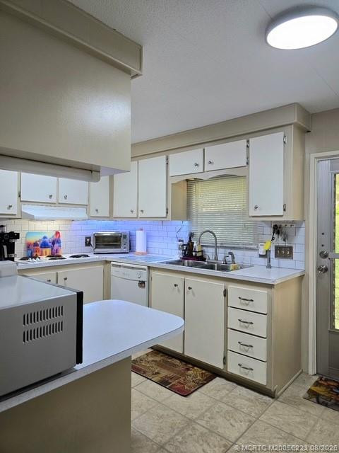 Photo 7 at 6322 Cypress Lane, Lantana