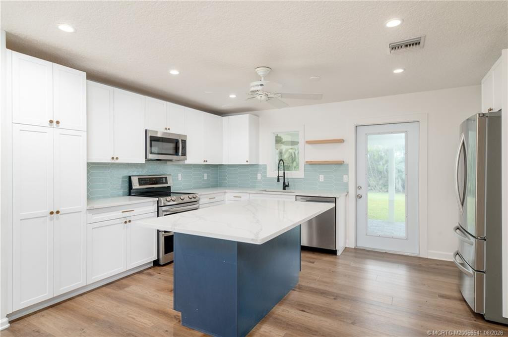 Photo 6 at 8300 SE Camellia Drive, Hobe Sound