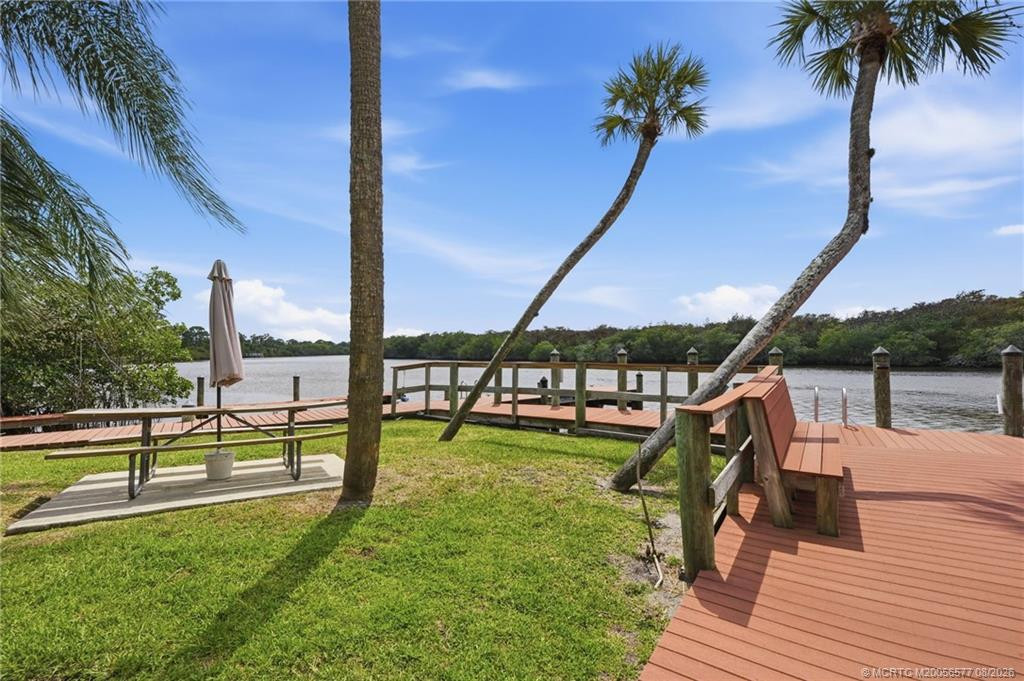 421 SW South River Drive #101, Stuart FL - photo 24 of 28