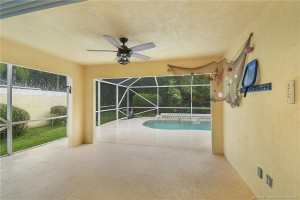 Large Covered Lanai