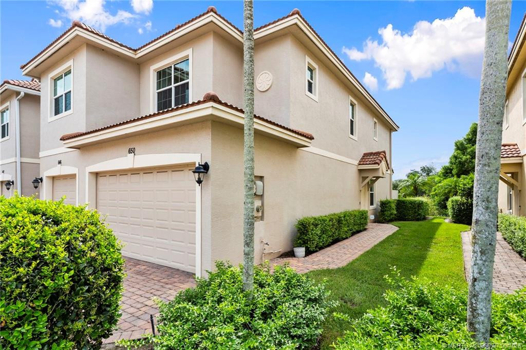3 bedroom Townhouse at 650 SW Glen Crest Way, River Glen, Stuart — photo 5
