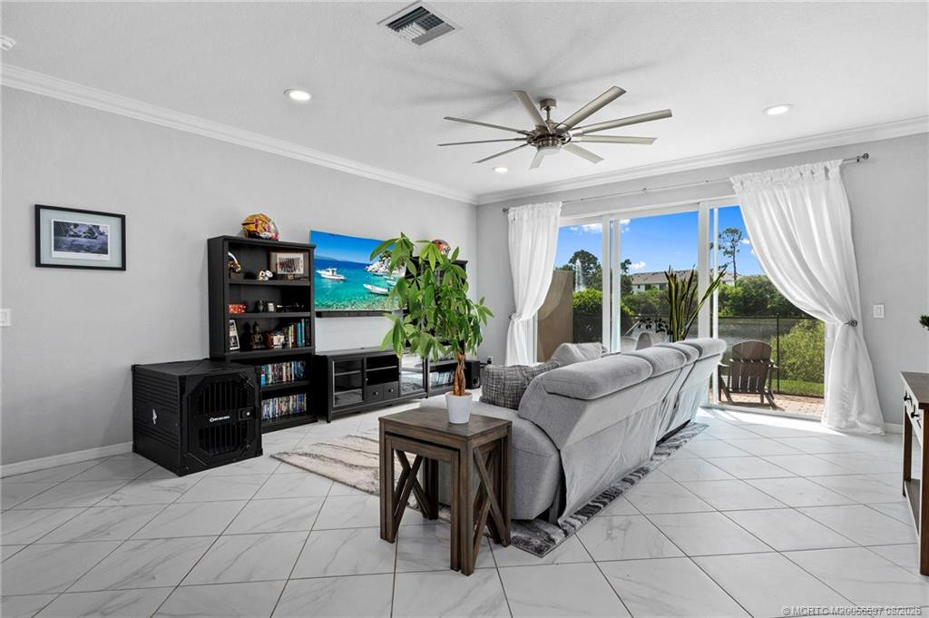 650 SW Glen Crest Way, Stuart FL - photo 13 of 32