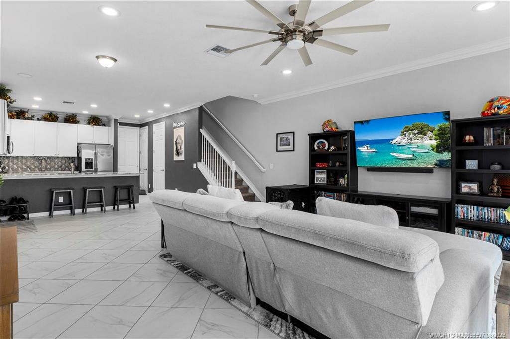 650 SW Glen Crest Way, Stuart FL - photo 14 of 32