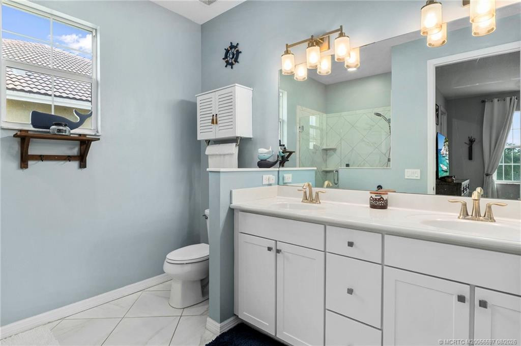 650 SW Glen Crest Way, Stuart FL - photo 19 of 32