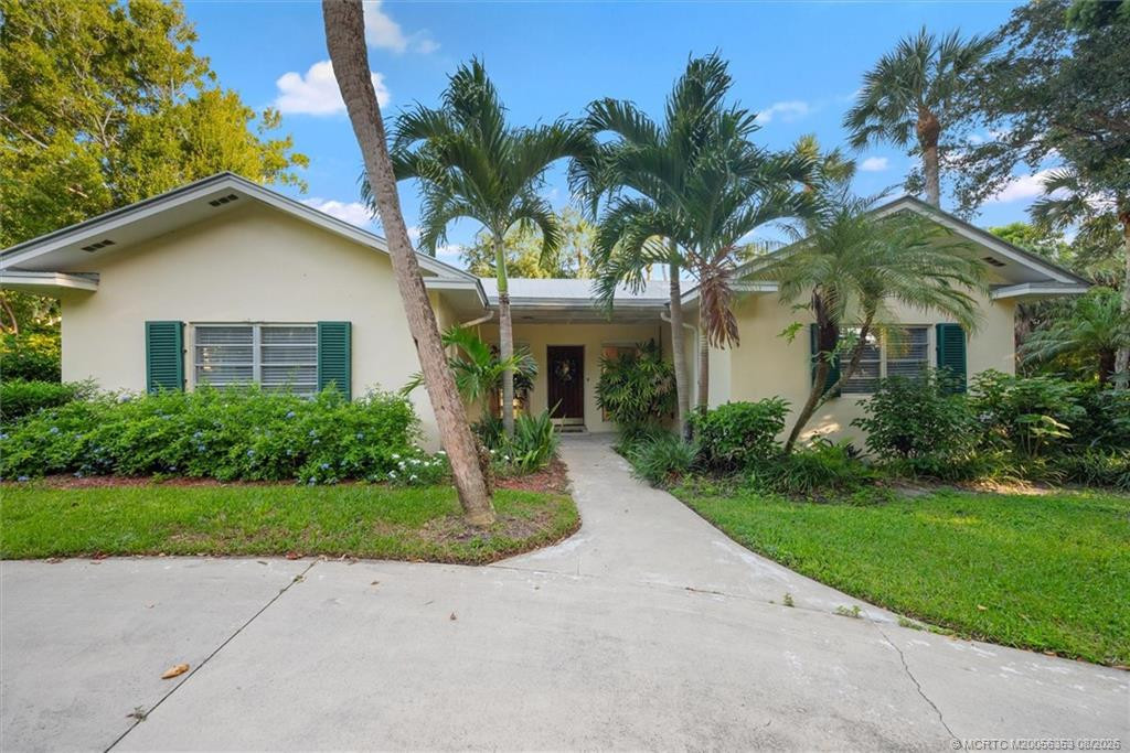 24/22 Via Lucindia Drive, Sewalls Point – Single Family Residence for sale