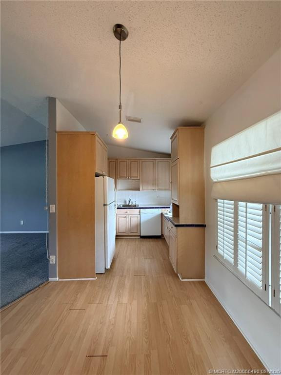 800 NW Fork Road #10-10, Stuart FL - photo 9 of 38