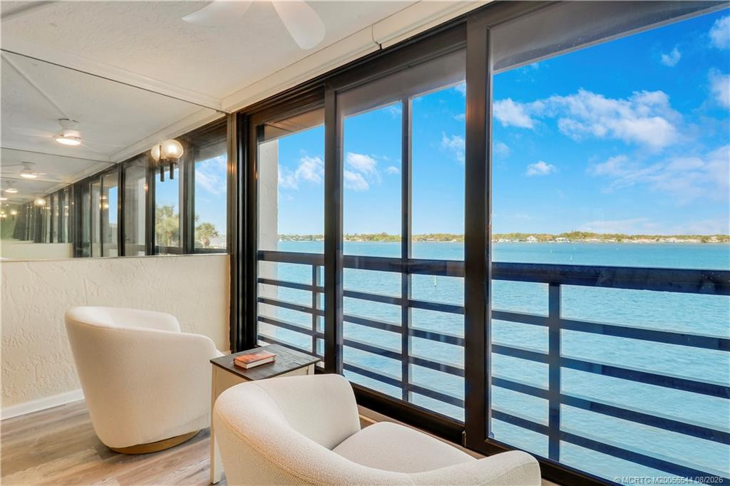 1950 SW Palm City Road 8-302, Stuart – sold