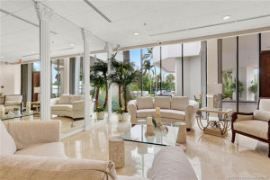 Beautiful entry lounge area, with other amenities steps away