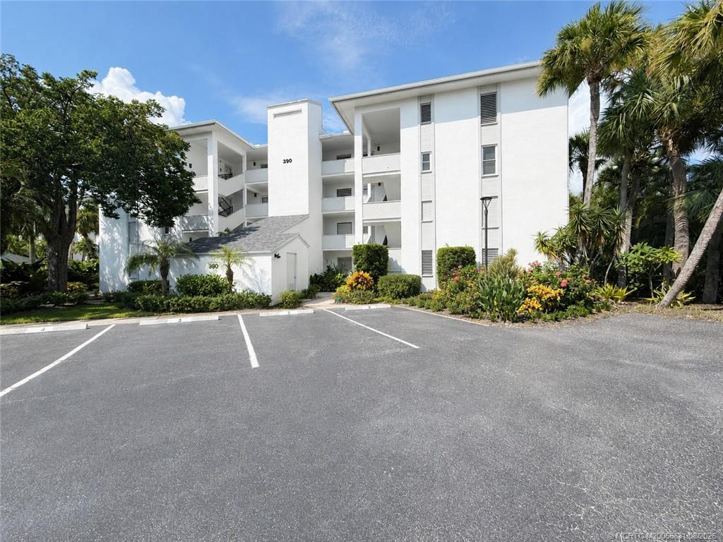 Photo 2 at 390 NE Edgewater Drive 302, Stuart
