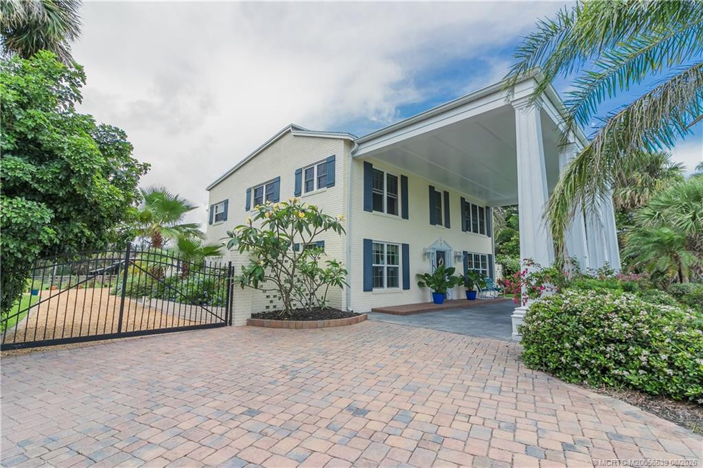 Photo 4 at 3115 S Indian River Drive, Fort Pierce