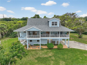 No HOA, no deed restrictions