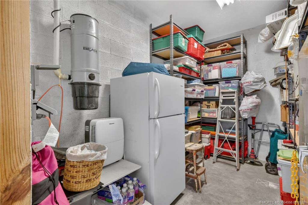 14x8 foot storage room