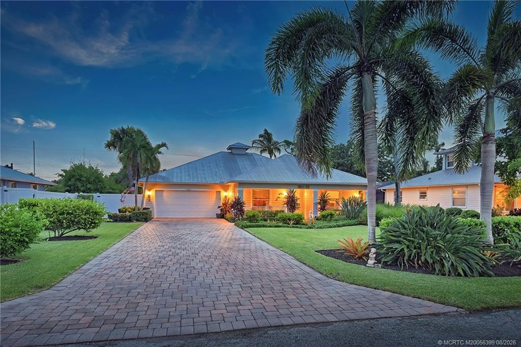 4586 SE Manatee Terrace, Stuart – Single Family Residence for sale