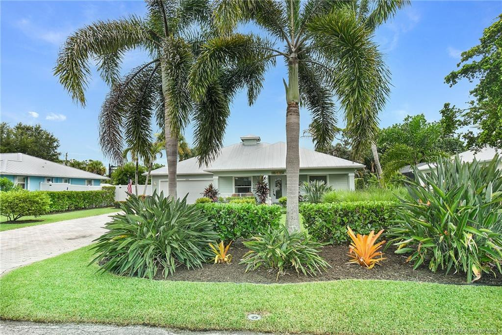 Photo 4 at 4586 SE Manatee Terrace, Stuart