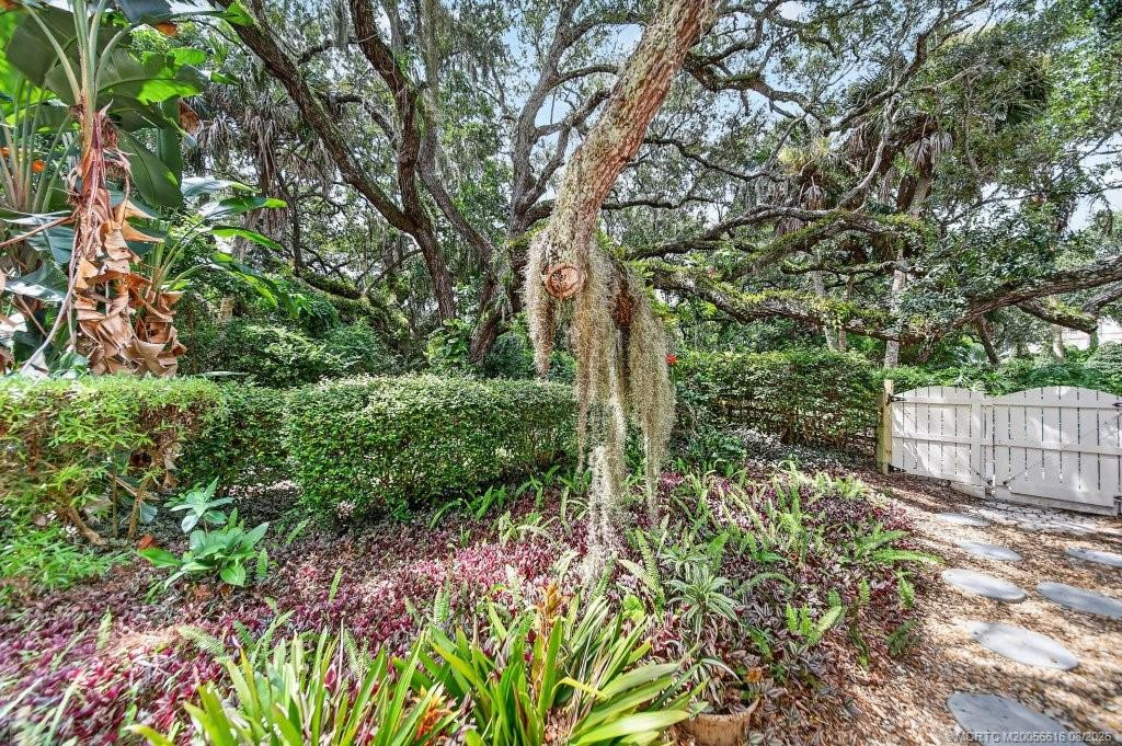 Photo 8 at 15 Heritage Way, Sewalls Point