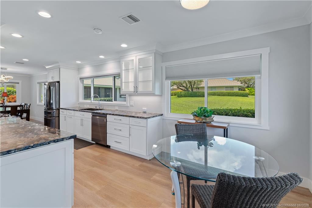 Kitchen / Breakfast nook