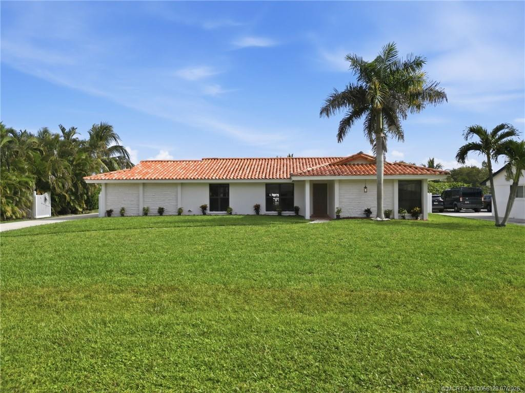 Property photo for 4741 Holly Drive, Palm Beach Gardens, FL 33418